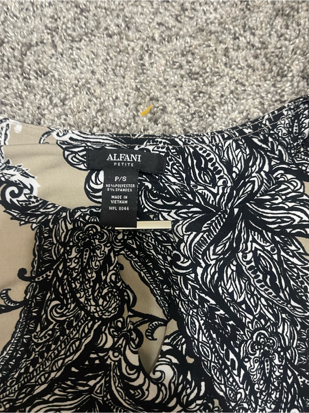 Alfani Beige and Black Paisley Print Sleeveless Tank - Picture 2 of 3